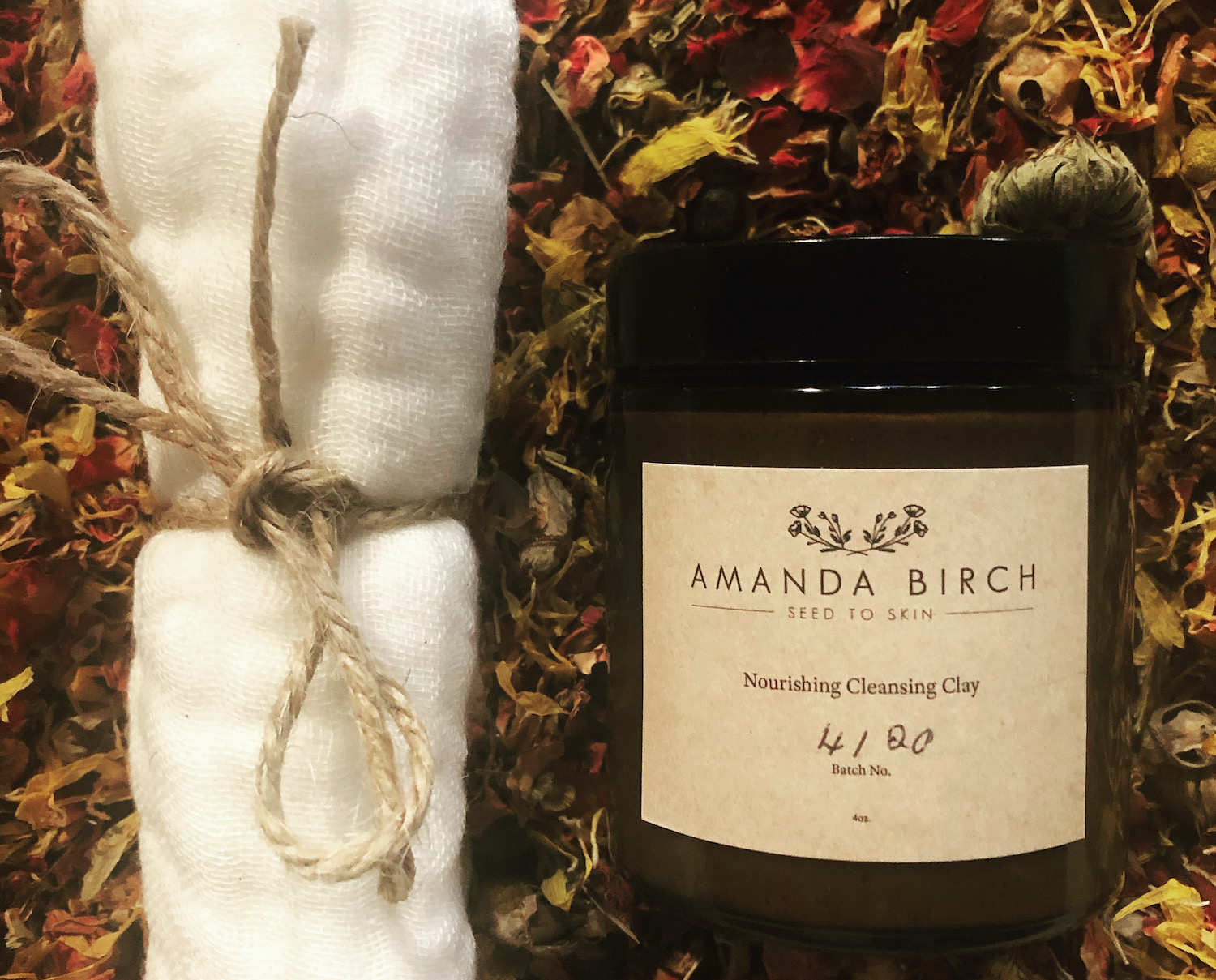Amanda Birch has had a passion for holistic skincare for as long as she can remember, and has been a facialist for over 25 years.