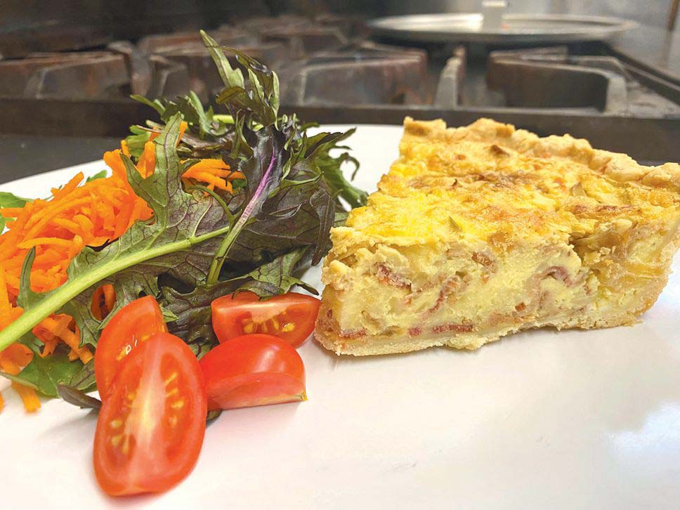 apple-cheddar-quiche.jpg