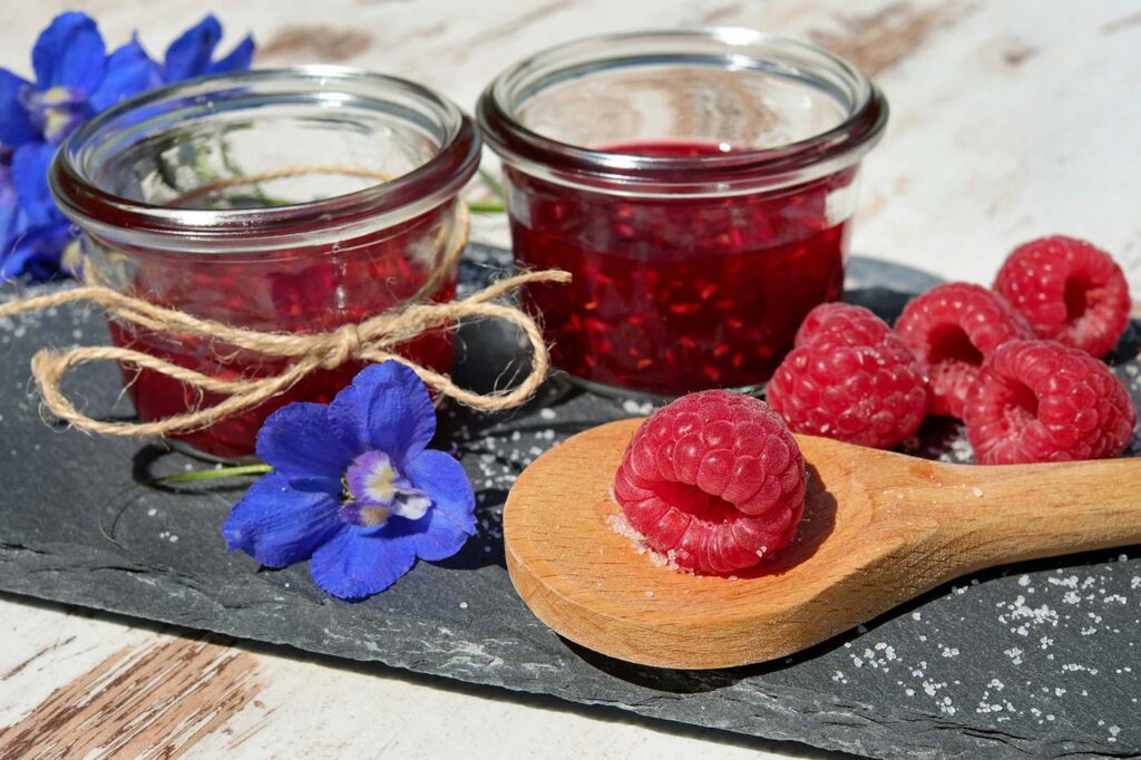 raspberry-jam-jars.jpg